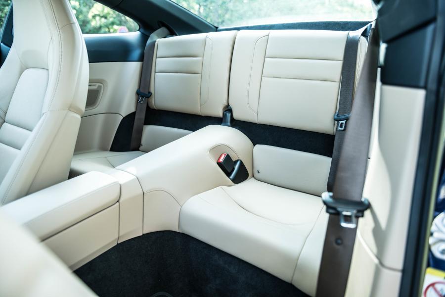 Интерьер Porsche 911 Carrera 4S (992) 2019 года  (JP) (фото 8 из 24)